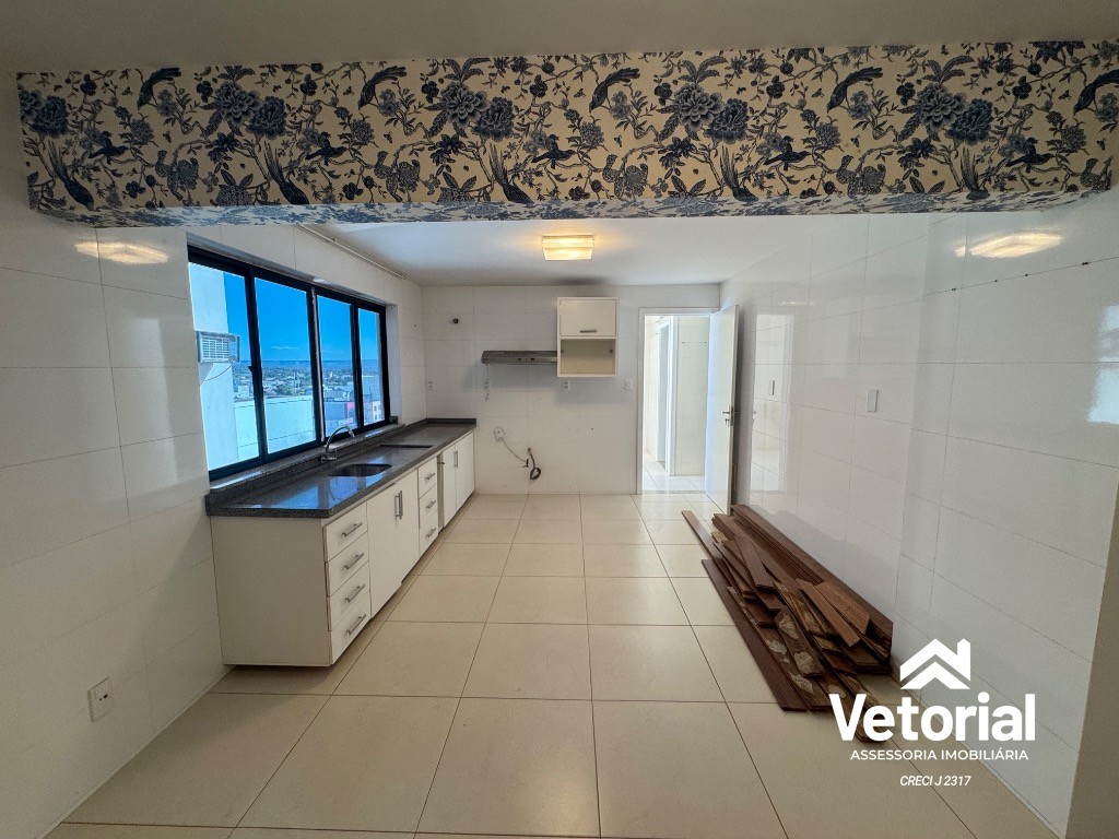 Foto Imperdível oportunidade de adquirir um amplo apartamento de 3 quartos, 3 suítes no Centro de Barreiras-BA 2 banheiros, 1 vaga e 197,86 m² de área.