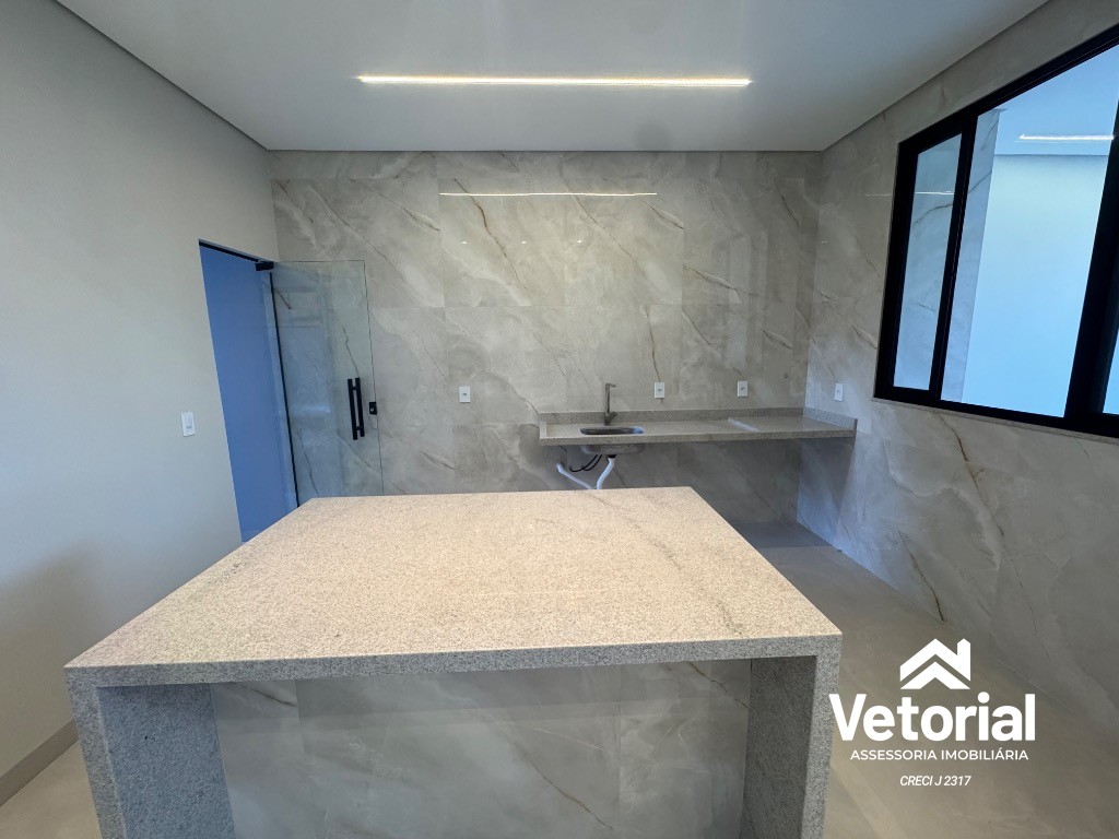 Foto Imperdível oportunidade de adquirir casa com 3 quartos, suite e 2 vagas de garagem em Barreiras-BA, no bairro Novo Horizonte!
