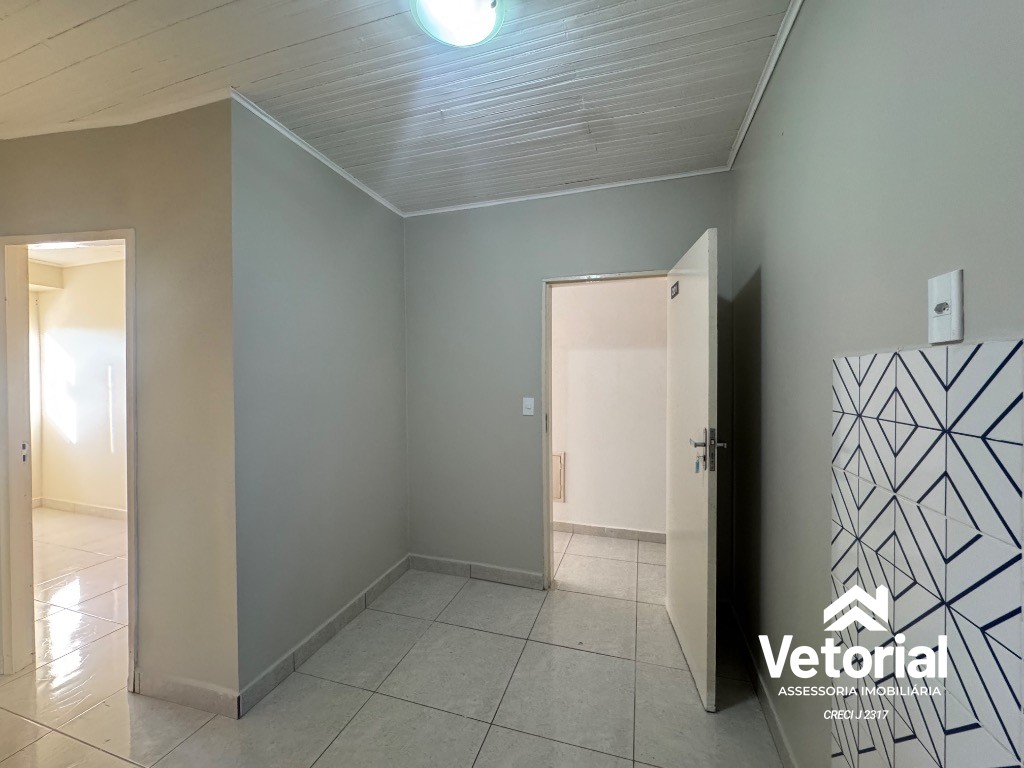 Foto Aluguel de Apartamento no Centro de Barreiras-BA: 2 Quartos, Sala, Banheiro e 45m² de Área!