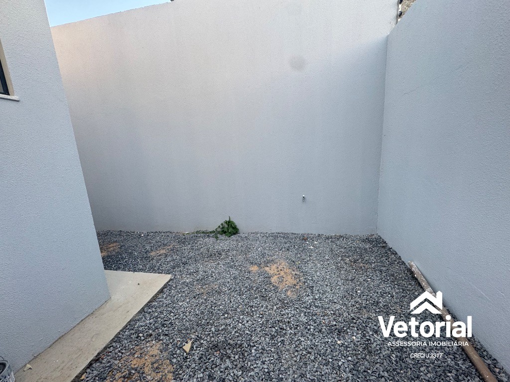 Foto Imperdível oportunidade de adquirir casa com 3 quartos, suite e 2 vagas de garagem em Barreiras-BA, no bairro Novo Horizonte!