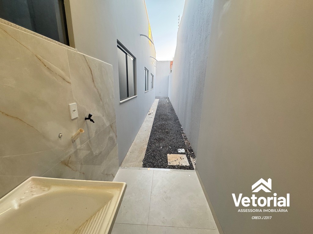 Foto Imperdível oportunidade de adquirir casa com 3 quartos, suite e 2 vagas de garagem em Barreiras-BA, no bairro Novo Horizonte!