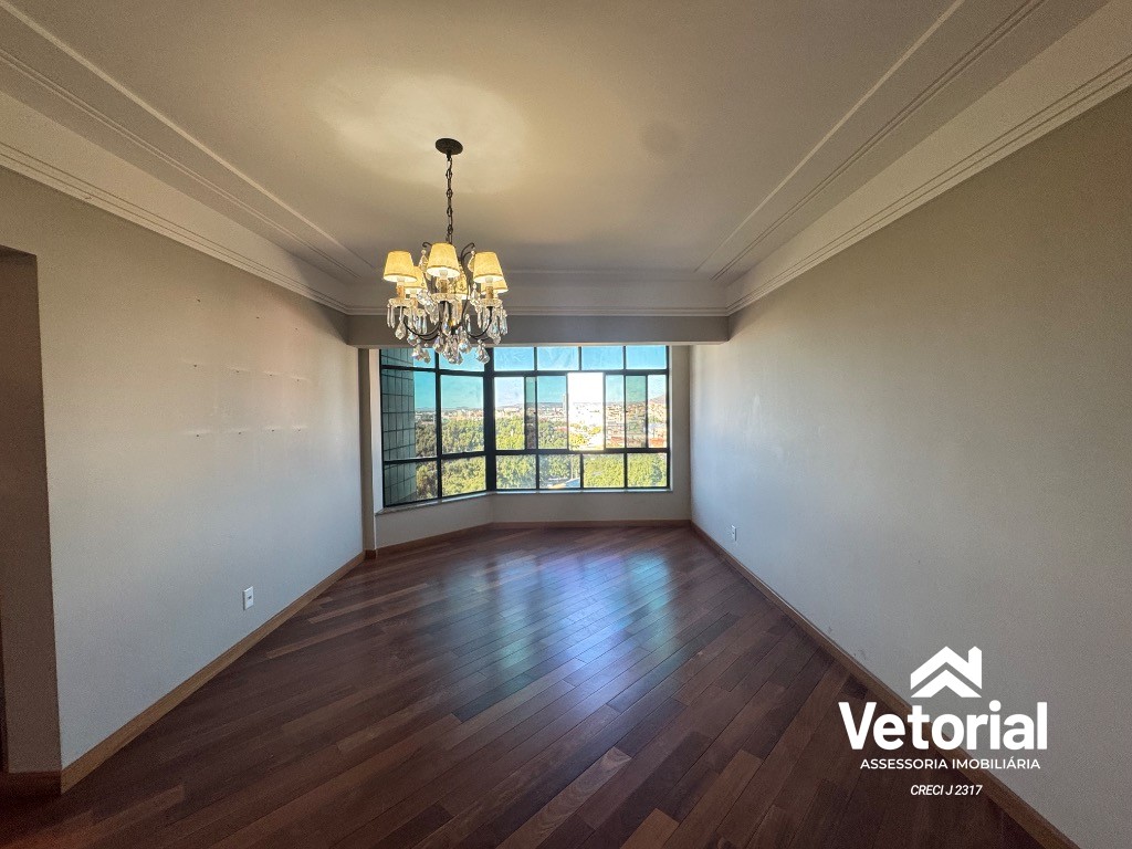Foto Imperdível oportunidade de adquirir um amplo apartamento de 3 quartos, 3 suítes no Centro de Barreiras-BA 2 banheiros, 1 vaga e 197,86 m² de área.