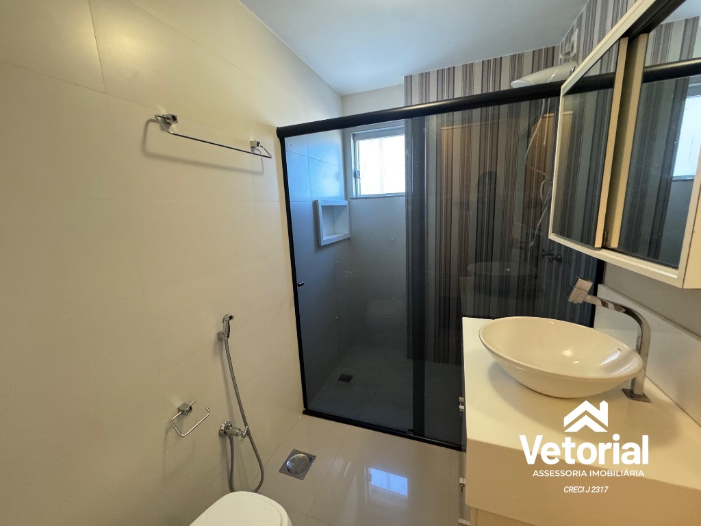 Foto Imperdível oportunidade de adquirir um amplo apartamento de 3 quartos, 3 suítes no Centro de Barreiras-BA 2 banheiros, 1 vaga e 197,86 m² de área.