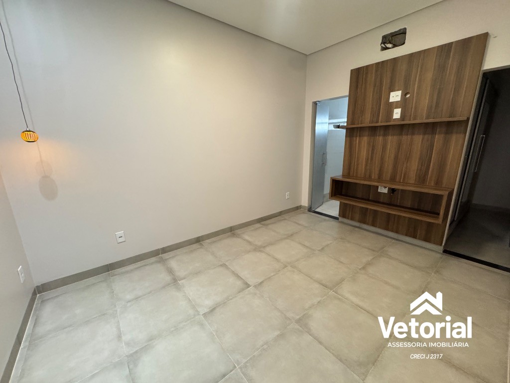 Foto Casa para locação de alto padrão no bairro Morada da Lua em Barreiras-BA: 3 quartos, 1 suíte, 1 sala, 2 banheiros, 2 vagas de garagem, 134,00 m² de área.