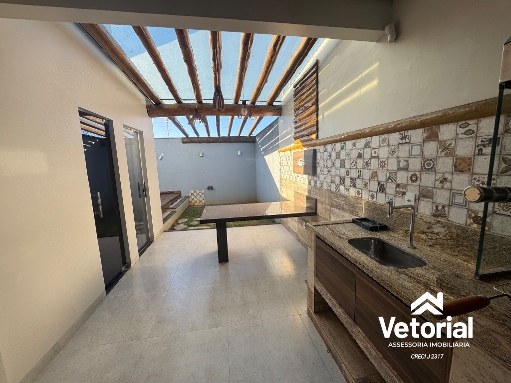 Foto Casa para locação de alto padrão no bairro Morada da Lua em Barreiras-BA: 3 quartos, 1 suíte, 1 sala, 2 banheiros, 2 vagas de garagem, 134,00 m² de área.