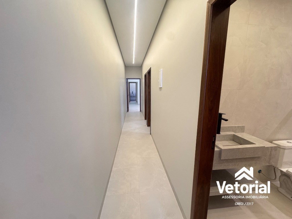 Foto Imperdível oportunidade de adquirir casa com 3 quartos, suite e 2 vagas de garagem em Barreiras-BA, no bairro Novo Horizonte!
