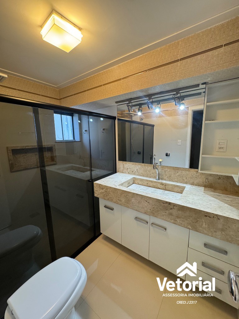 Foto Imperdível oportunidade de adquirir um amplo apartamento de 3 quartos, 3 suítes no Centro de Barreiras-BA 2 banheiros, 1 vaga e 197,86 m² de área.