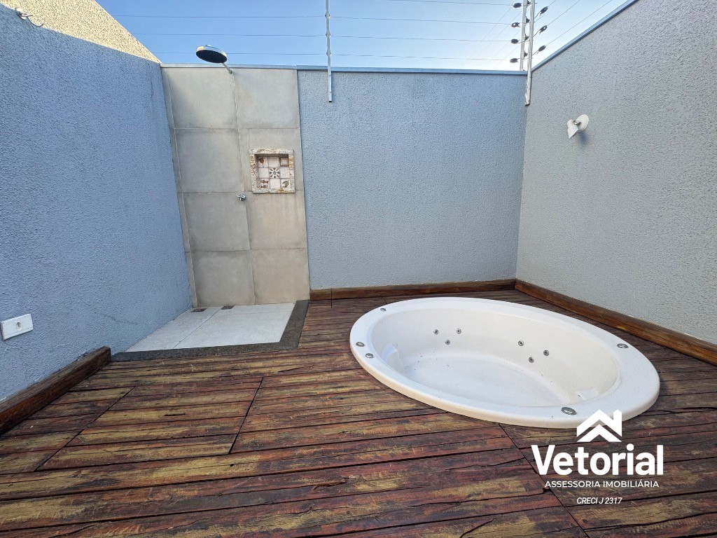 Foto Casa para locação de alto padrão no bairro Morada da Lua em Barreiras-BA: 3 quartos, 1 suíte, 1 sala, 2 banheiros, 2 vagas de garagem, 134,00 m² de área.