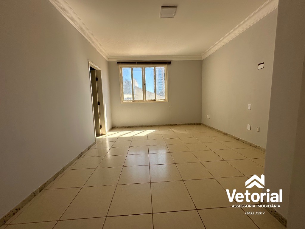Foto Casa de Luxo para Locação em Barreiras-BA, Bairro Aratu: 3 Quartos, sendo 3 Suítes, closet, 3 Salas, 6 Banheiros, 2 Vagas, 479,99 m².