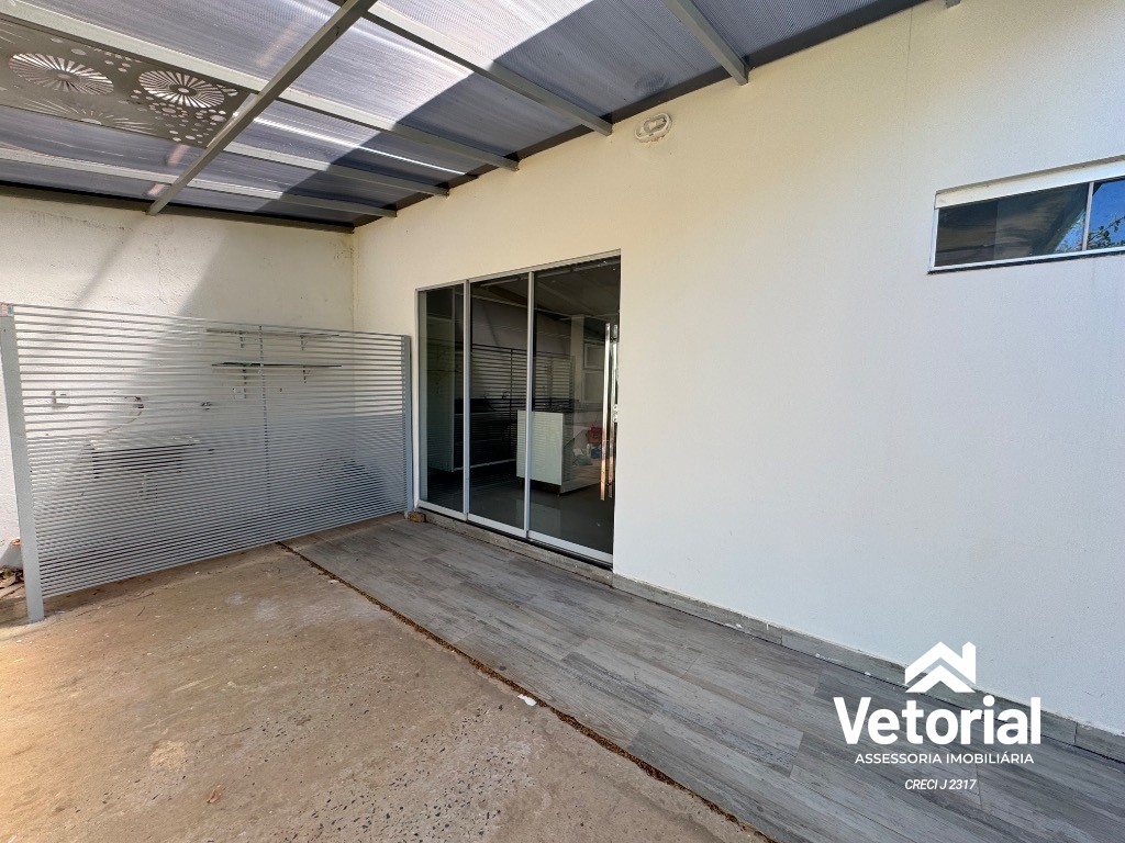 Foto Imperdível! Casa para locação em Barreiras-BA, bairro Aratu, 1 quarto, 1 sala, 2 banheiros, 3 vagas de garagem, 84,00m².