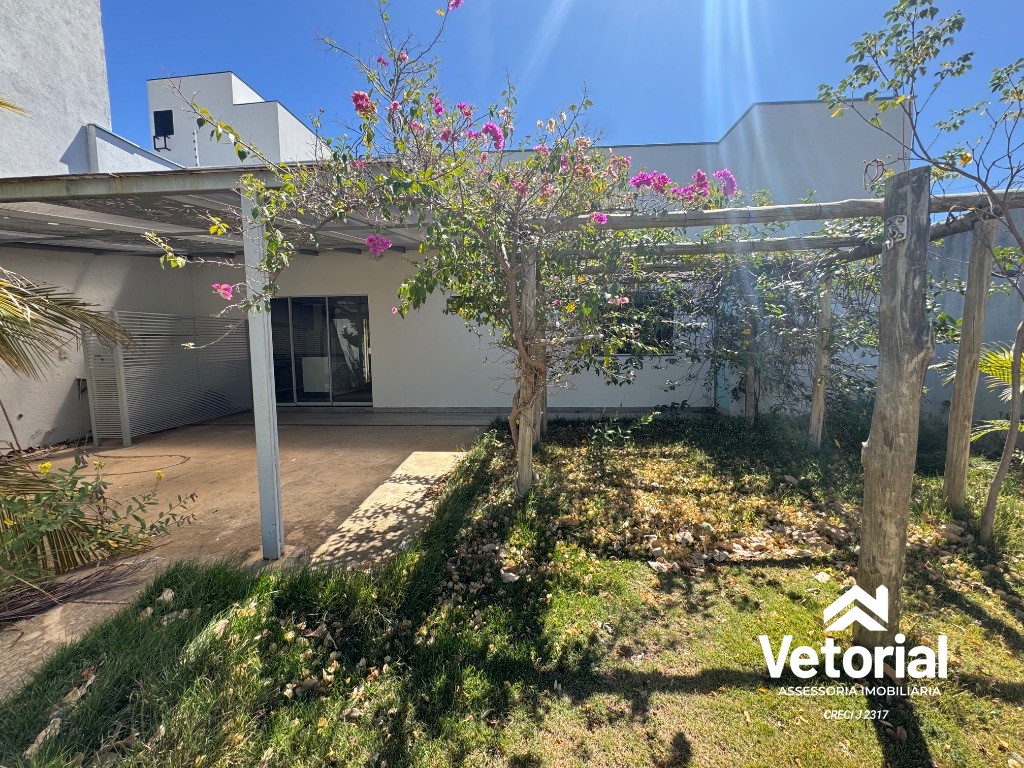 Foto Imperdível! Casa para locação em Barreiras-BA, bairro Aratu, 1 quarto, 1 sala, 2 banheiros, 3 vagas de garagem, 84,00m².
