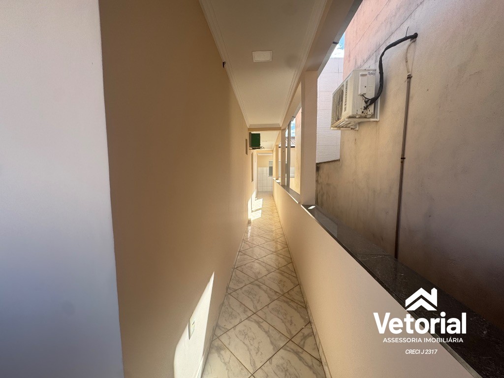 Foto Casa para locação no Recanto dos Pássaros em Barreiras-BA: 4 quartos, 1 suíte, 2 salas, 1 banheiro, 1 vaga de garagem, 85m²!
