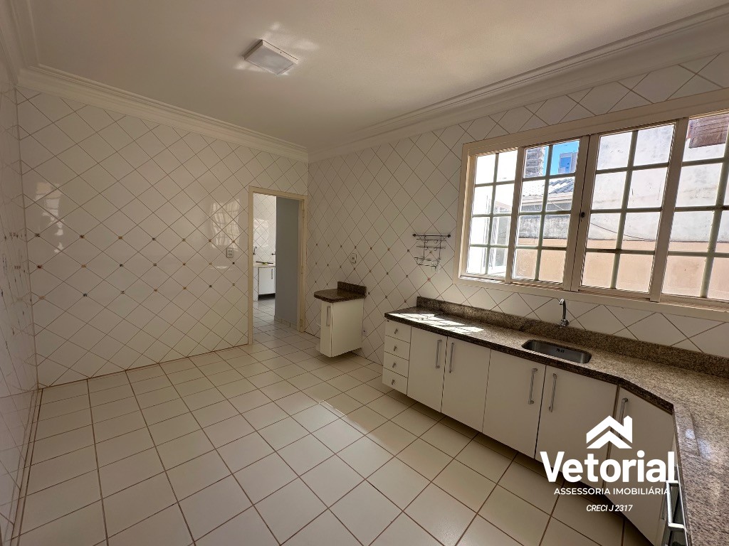 Foto Casa de Luxo para Locação em Barreiras-BA, Bairro Aratu: 3 Quartos, sendo 3 Suítes, closet, 3 Salas, 6 Banheiros, 2 Vagas, 479,99 m².