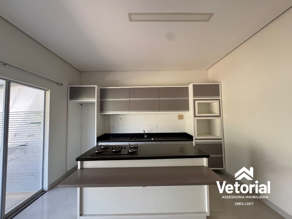 Foto Imperdível! Casa para locação em Barreiras-BA, bairro Aratu, 1 quarto, 1 sala, 2 banheiros, 3 vagas de garagem, 84,00m².