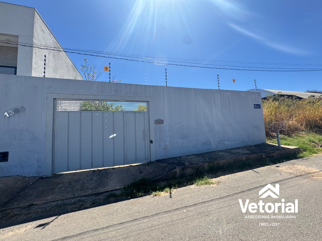 Foto Imperdível! Casa para locação em Barreiras-BA, bairro Aratu, 1 quarto, 1 sala, 2 banheiros, 3 vagas de garagem, 84,00m².