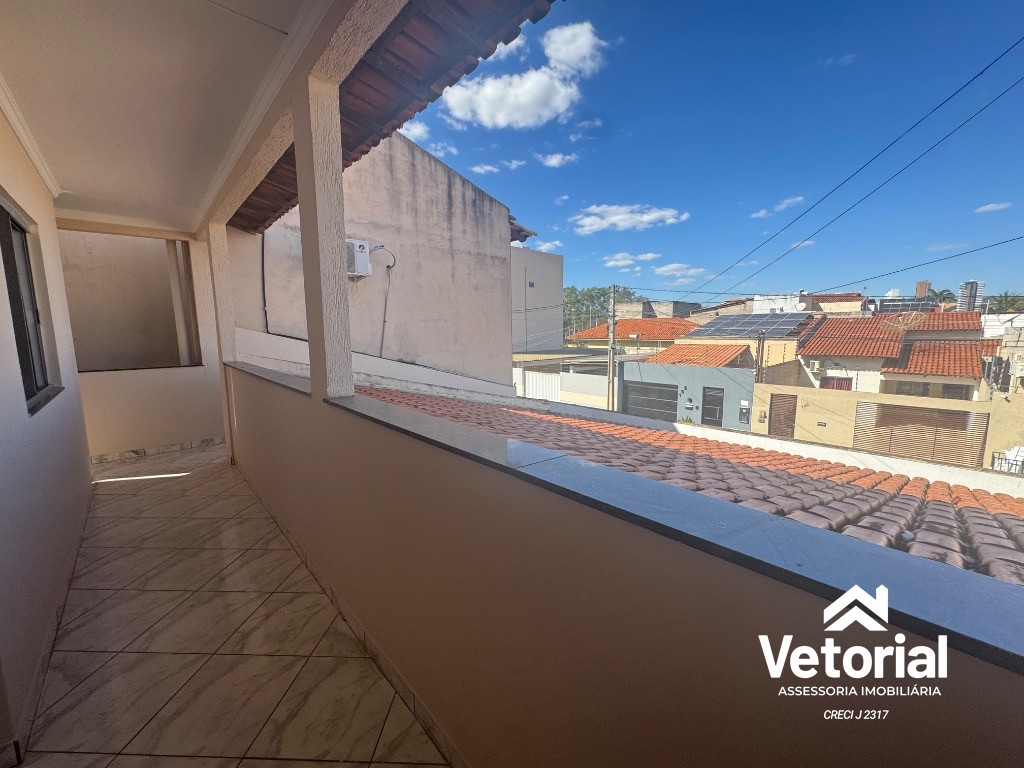 Foto Casa para locação no Recanto dos Pássaros em Barreiras-BA: 4 quartos, 1 suíte, 2 salas, 1 banheiro, 1 vaga de garagem, 85m²!