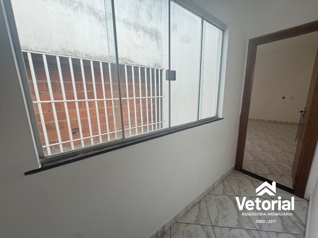 Foto Casa para locação no Recanto dos Pássaros em Barreiras-BA: 4 quartos, 1 suíte, 2 salas, 1 banheiro, 1 vaga de garagem, 85m²!