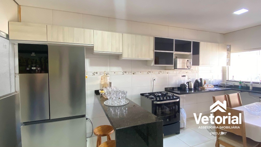 Foto Imperdível Casa à Venda em Barreiras-BA, Morada da Lua: 3 Quartos, 1 Suíte, 1 Sala, 2 Vagas de Garagem e área de lazer!