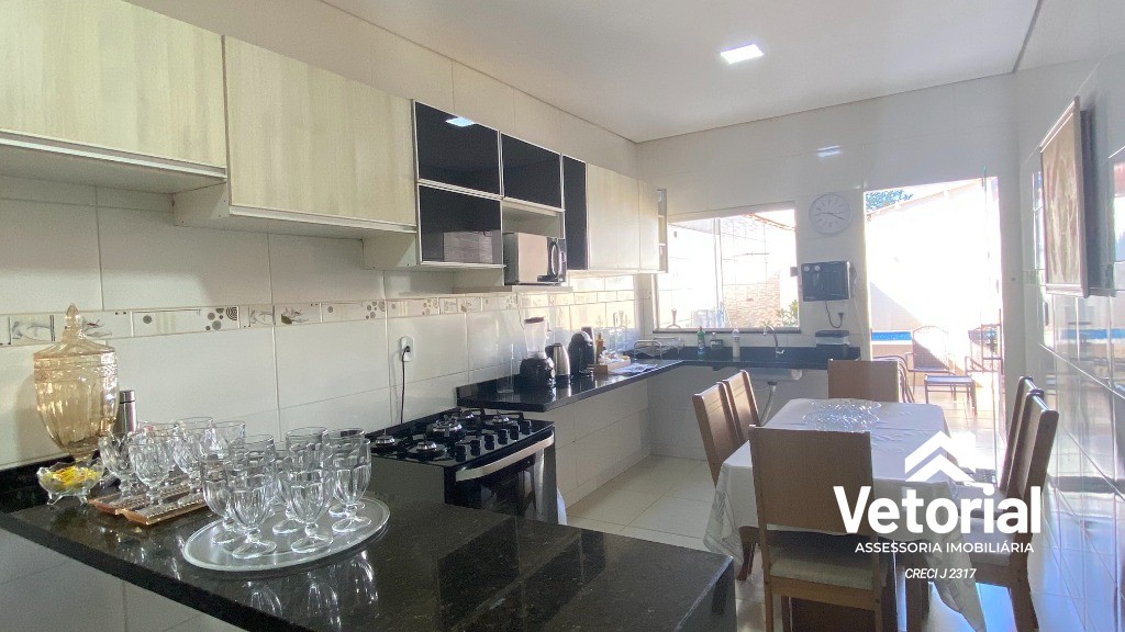 Foto Imperdível Casa à Venda em Barreiras-BA, Morada da Lua: 3 Quartos, 1 Suíte, 1 Sala, 2 Vagas de Garagem e área de lazer!