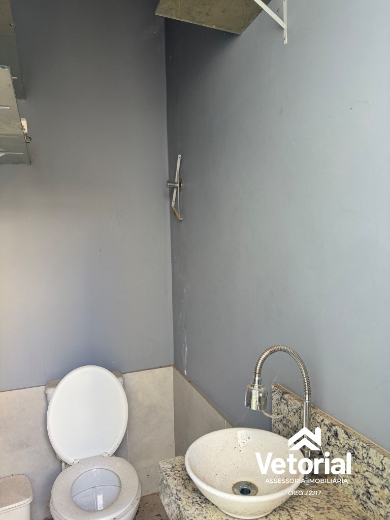 Foto Imperdível! Casa para locação em Barreiras-BA, bairro Aratu, 1 quarto, 1 sala, 2 banheiros, 3 vagas de garagem, 84,00m².