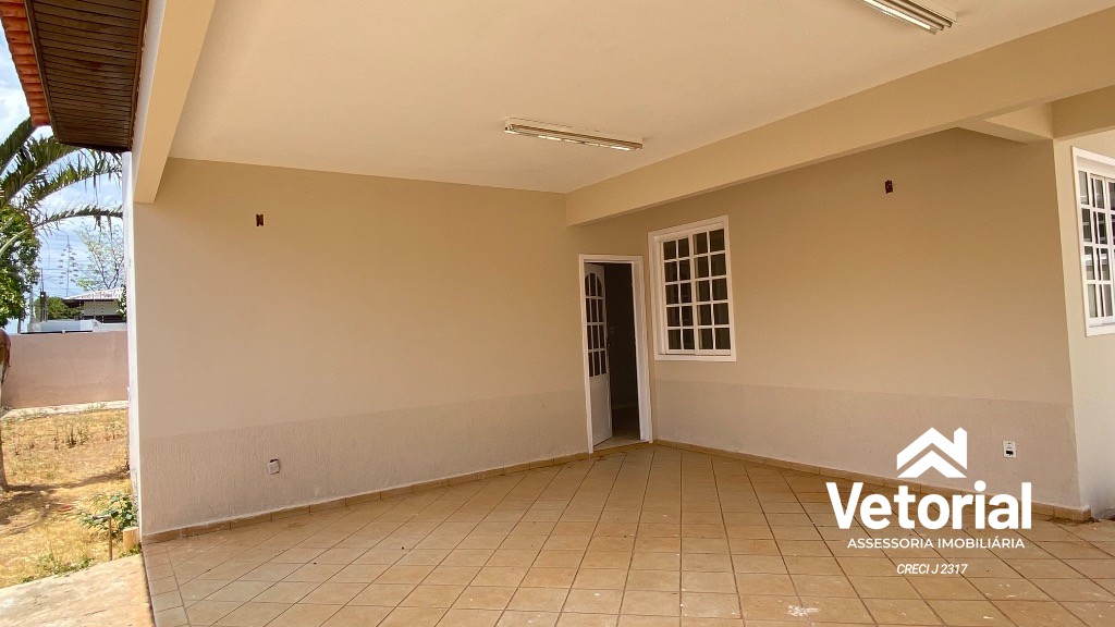 Foto Casa para Locação Comercial   4 Quartos, sendo 3 Suítes, closet, 3 Salas, 6 Banheiros, 2 Vagas, 479,99 m² - Renato Gonçalves - Barreriras/BA
