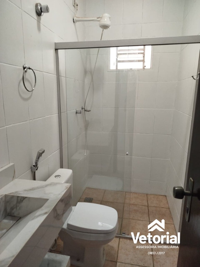 Foto Casa para locação no Sandra Regina: 3 quartos, 1 suíte, 150 m² de área, garagem ampla, quintal, churrasqueira - Barreiras/Ba