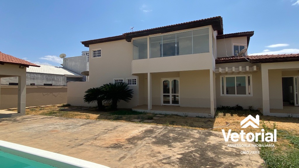 Foto Casa para Locação Comercial   4 Quartos, sendo 3 Suítes, closet, 3 Salas, 6 Banheiros, 2 Vagas, 479,99 m² - Renato Gonçalves - Barreriras/BA