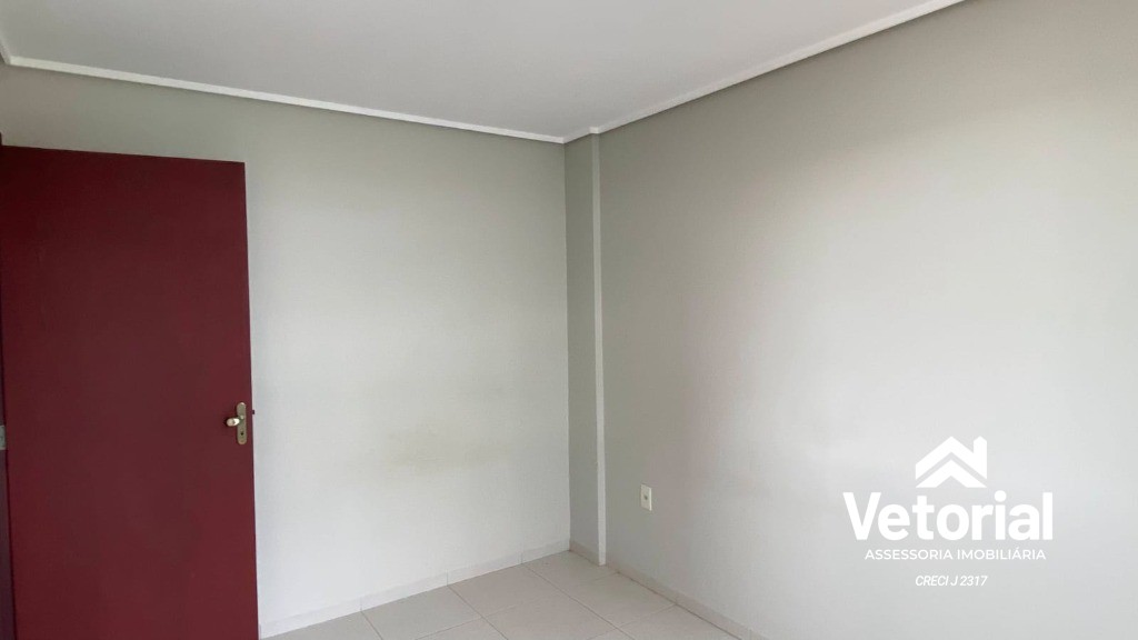 Foto Apto. 1/4, armário na cozinha, excelente localização, espaçoso e super ventilado - Barreiras/Ba