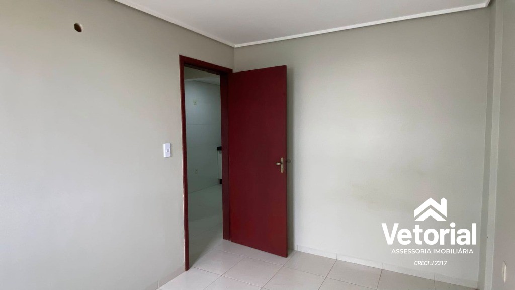 Foto Apto. 1/4, armário na cozinha, excelente localização, espaçoso e super ventilado - Barreiras/Ba