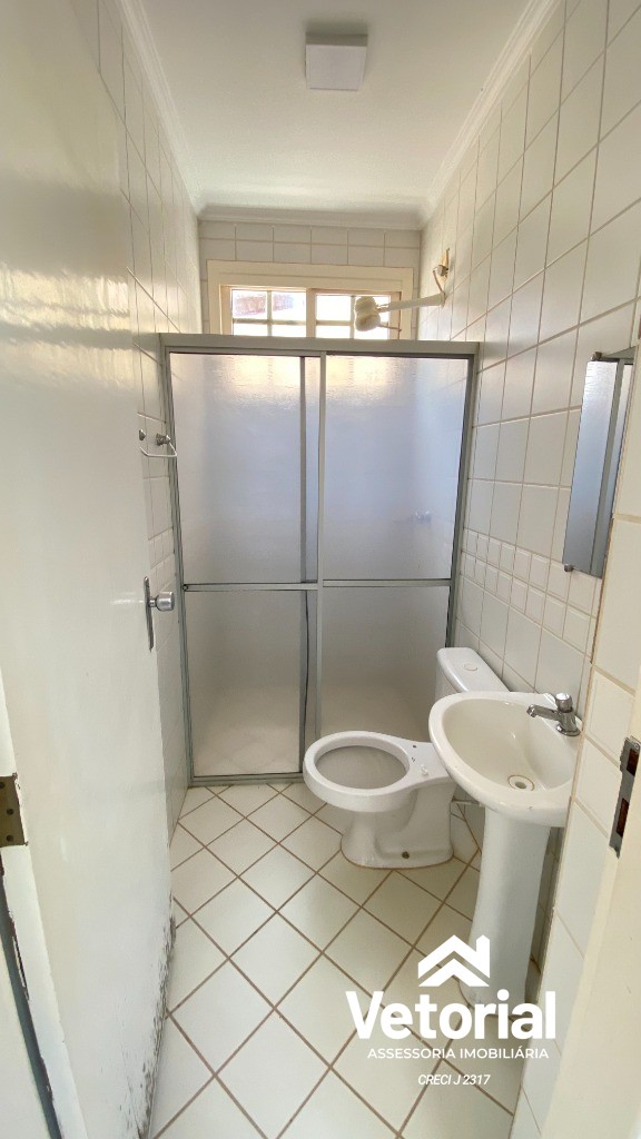 Foto Casa para Locação Comercial   4 Quartos, sendo 3 Suítes, closet, 3 Salas, 6 Banheiros, 2 Vagas, 479,99 m² - Renato Gonçalves - Barreriras/BA