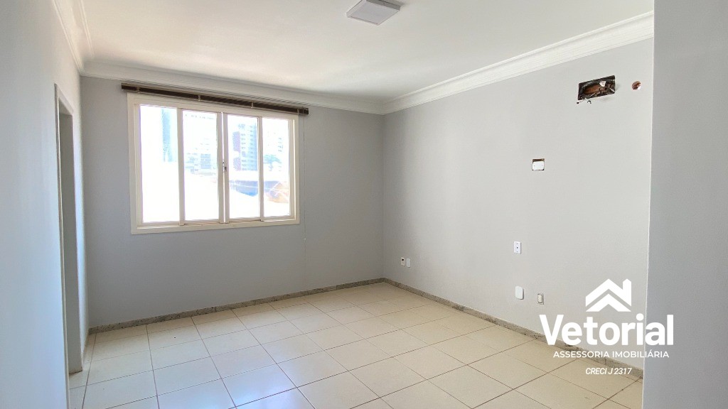 Foto Casa para Locação Comercial   4 Quartos, sendo 3 Suítes, closet, 3 Salas, 6 Banheiros, 2 Vagas, 479,99 m² - Renato Gonçalves - Barreriras/BA