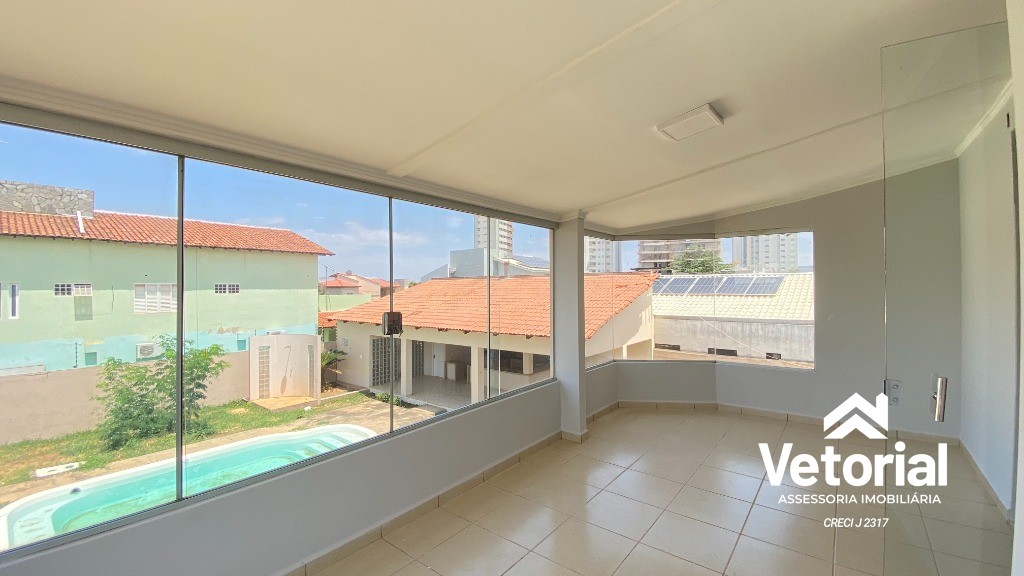 Foto Casa para Locação Comercial   4 Quartos, sendo 3 Suítes, closet, 3 Salas, 6 Banheiros, 2 Vagas, 479,99 m² - Renato Gonçalves - Barreriras/BA