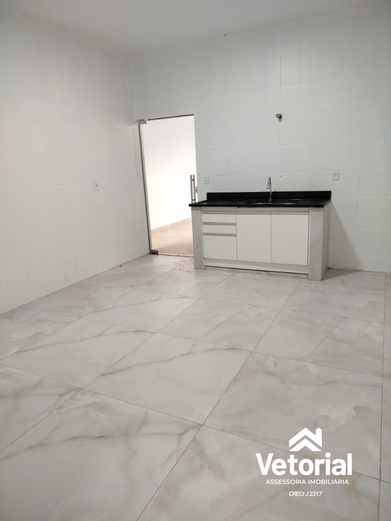 Foto Casa para locação no Sandra Regina: 3 quartos, 1 suíte, 150 m² de área, garagem ampla, quintal, churrasqueira - Barreiras/Ba