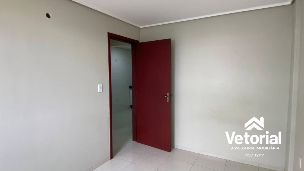 Foto Apto. 1/4, armário na cozinha, excelente localização, espaçoso e super ventilado - Barreiras/Ba