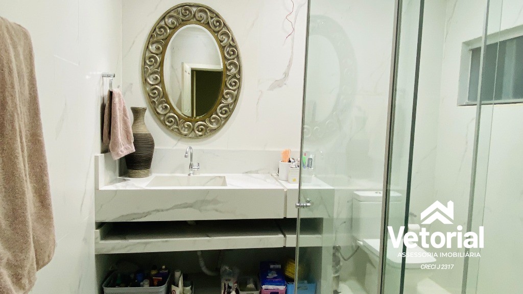 Foto Casa Luxo à venda - 04 suítes, sendo 01 com closet, piscina com cascata, grande área de lazer, localização incrível - Barreiras/Bahia