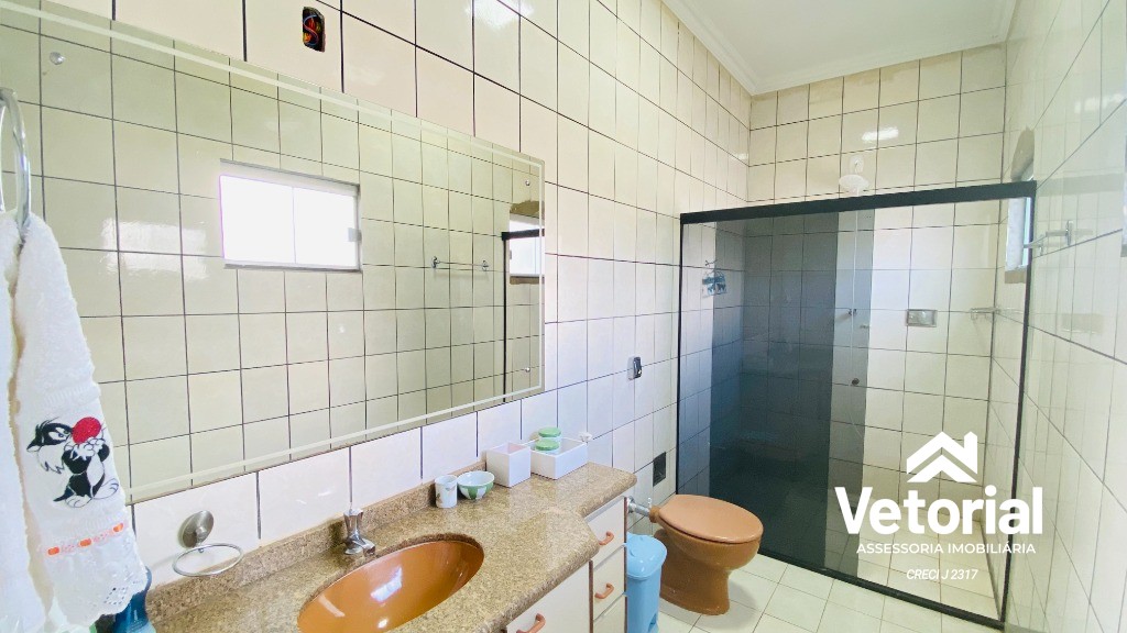 Foto Casa Luxo à venda - 04 suítes, sendo 01 com closet, piscina com cascata, grande área de lazer, localização incrível - Barreiras/Bahia