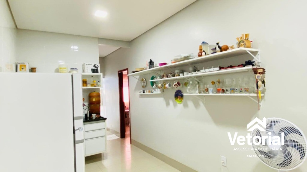 Foto Que casa, senhores! 3 quartos, sendo 01 com suíte, duas salas, toda no porcelanato, escriturada e super aconchegante! Recanto dos Pássaros - Barreiras