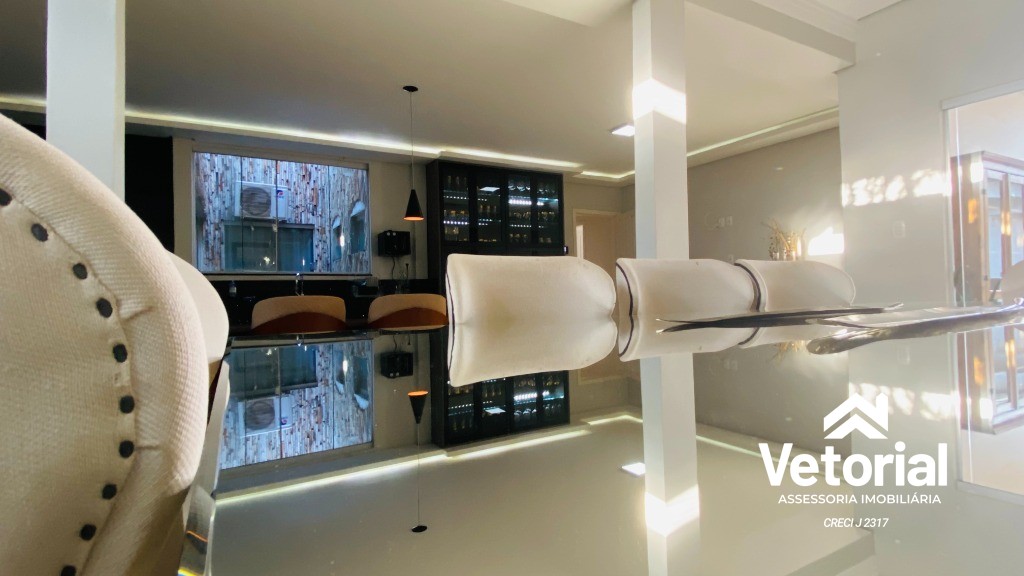 Foto Casa Luxo à venda - 04 suítes, sendo 01 com closet, piscina com cascata, grande área de lazer, localização incrível - Barreiras/Bahia