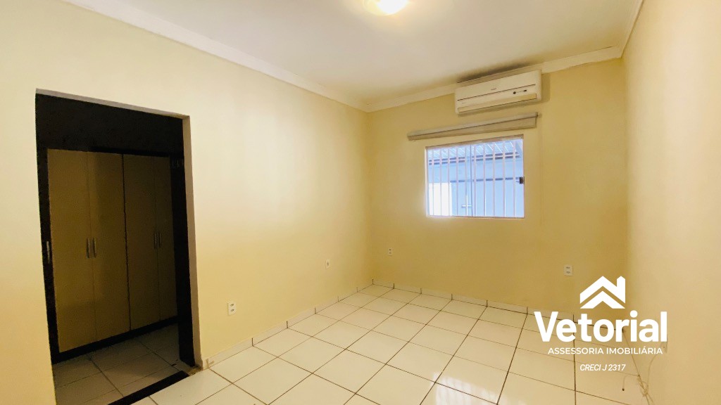 Foto Casa para aluguel - 2 quartos, com 01 suíte, piscina e energia solar - Barreiras/BA