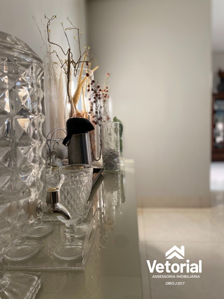 Foto Casa Luxo à venda - 04 suítes, sendo 01 com closet, piscina com cascata, grande área de lazer, localização incrível - Barreiras/Bahia