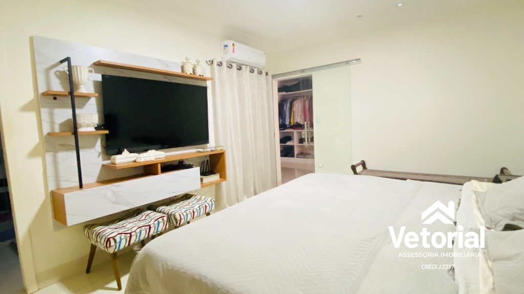 Foto Casa Luxo à venda - 04 suítes, sendo 01 com closet, piscina com cascata, grande área de lazer, localização incrível - Barreiras/Bahia