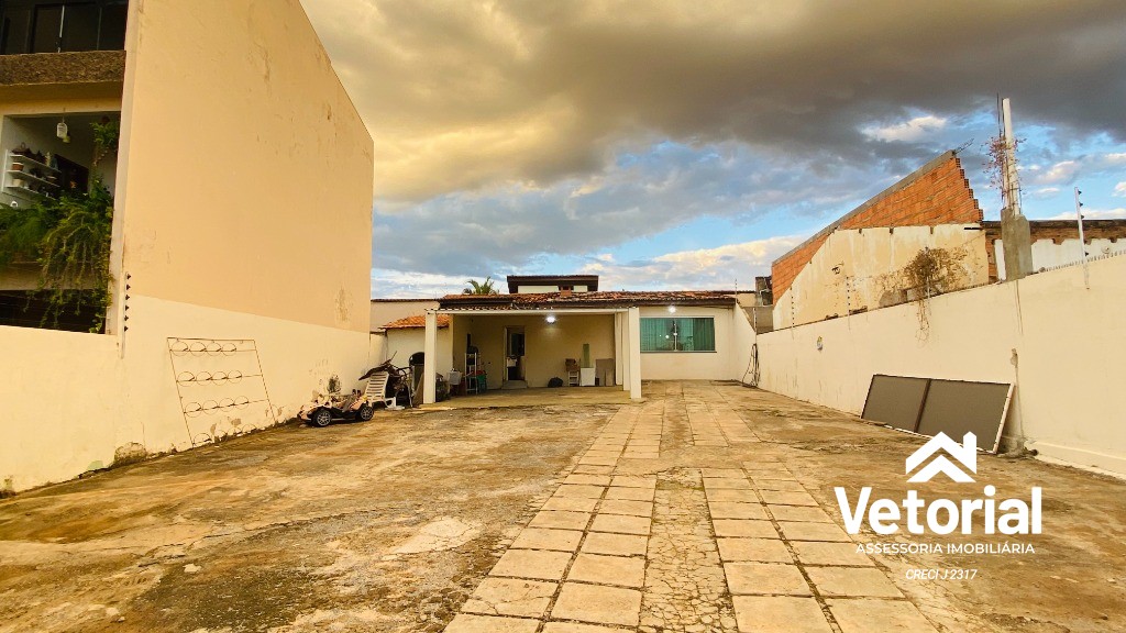 Foto Casa Luxo à venda - 04 suítes, sendo 01 com closet, piscina com cascata, grande área de lazer, localização incrível - Barreiras/Bahia