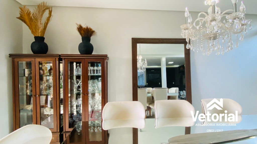 Foto Casa Luxo à venda - 04 suítes, sendo 01 com closet, piscina com cascata, grande área de lazer, localização incrível - Barreiras/Bahia