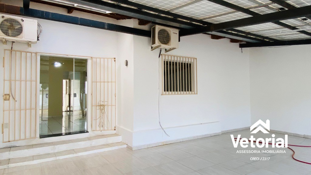 Foto Casa para aluguel - 2 quartos, com 01 suíte, piscina e energia solar - Barreiras/BA