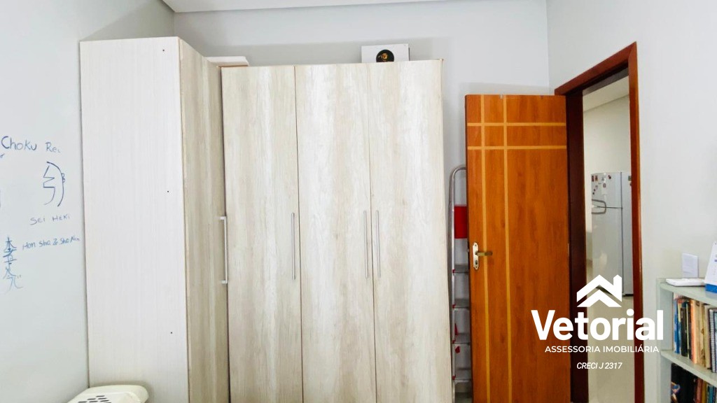 Foto Que casa, senhores! 3 quartos, sendo 01 com suíte, duas salas, toda no porcelanato, escriturada e super aconchegante! Recanto dos Pássaros - Barreiras