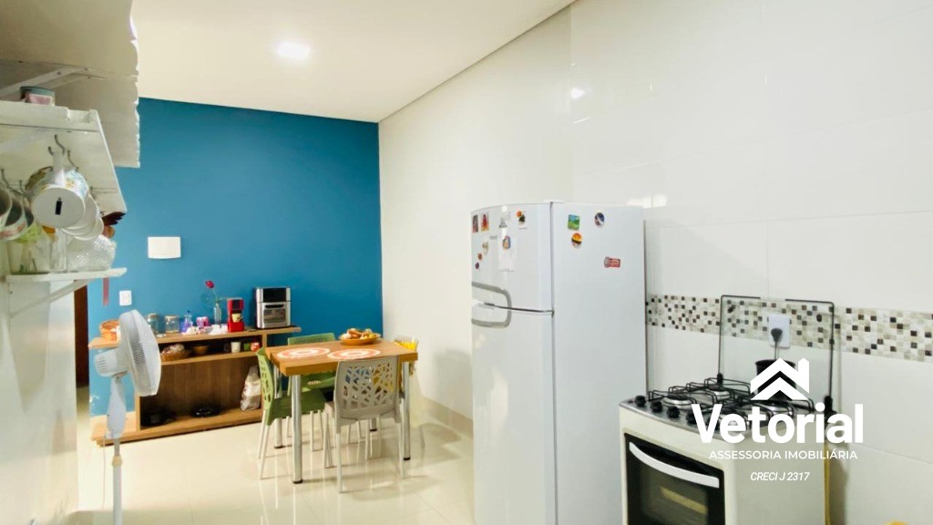 Foto Que casa, senhores! 3 quartos, sendo 01 com suíte, duas salas, toda no porcelanato, escriturada e super aconchegante! Recanto dos Pássaros - Barreiras