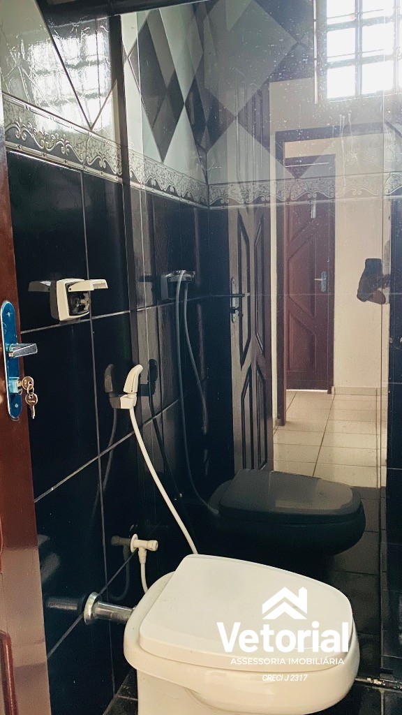 Foto Casa para aluguel com 4 quartos, sendo 02 com suíte, churrasqueira, garagem coberta - Morada da Lua - Barreiras/Bahia