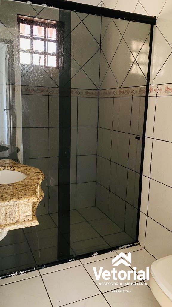 Foto Casa para aluguel com 4 quartos, sendo 02 com suíte, churrasqueira, garagem coberta - Morada da Lua - Barreiras/Bahia