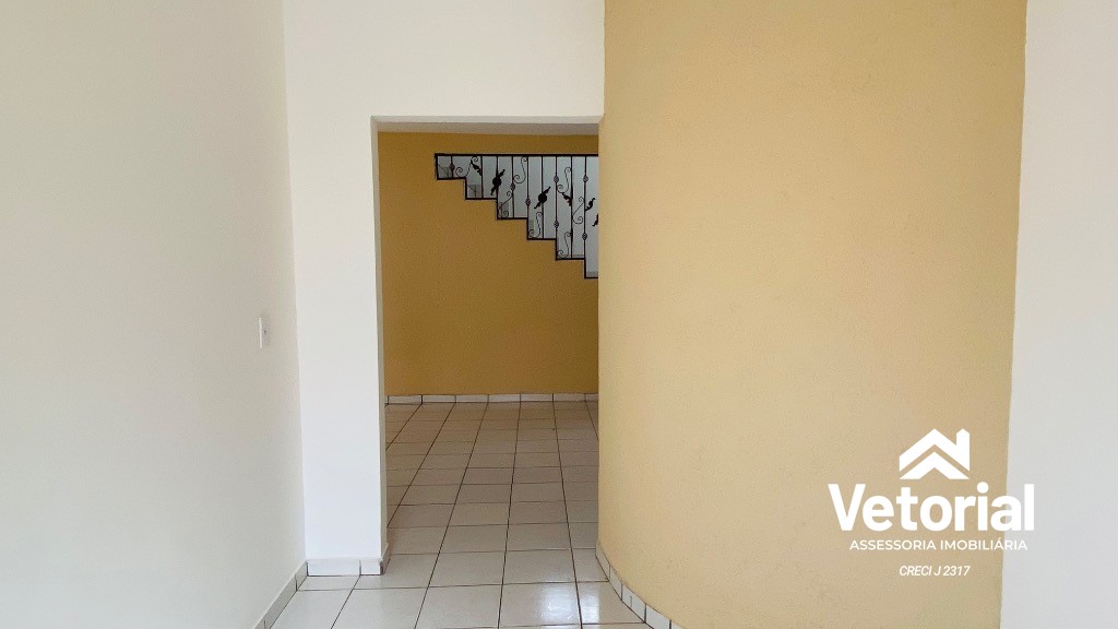 Foto Casa para aluguel com 4 quartos, sendo 02 com suíte, churrasqueira, garagem coberta - Morada da Lua - Barreiras/Bahia