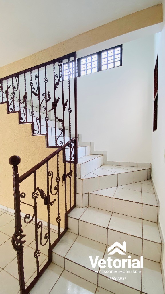 Foto Casa para aluguel com 4 quartos, sendo 02 com suíte, churrasqueira, garagem coberta - Morada da Lua - Barreiras/Bahia